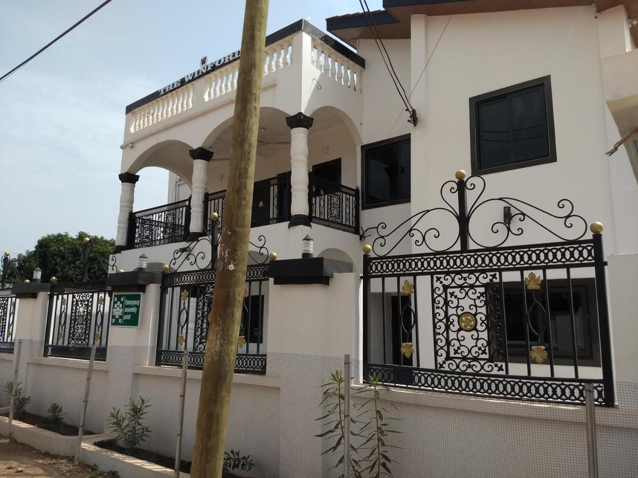 The Winford Boutique Hotel Achimota Taifa Exterior foto