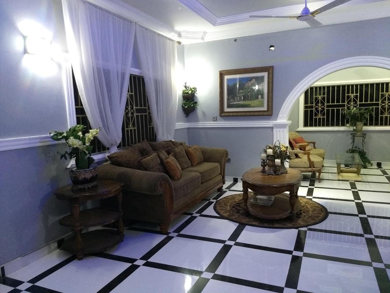 The Winford Boutique Hotel Achimota Taifa Exterior foto