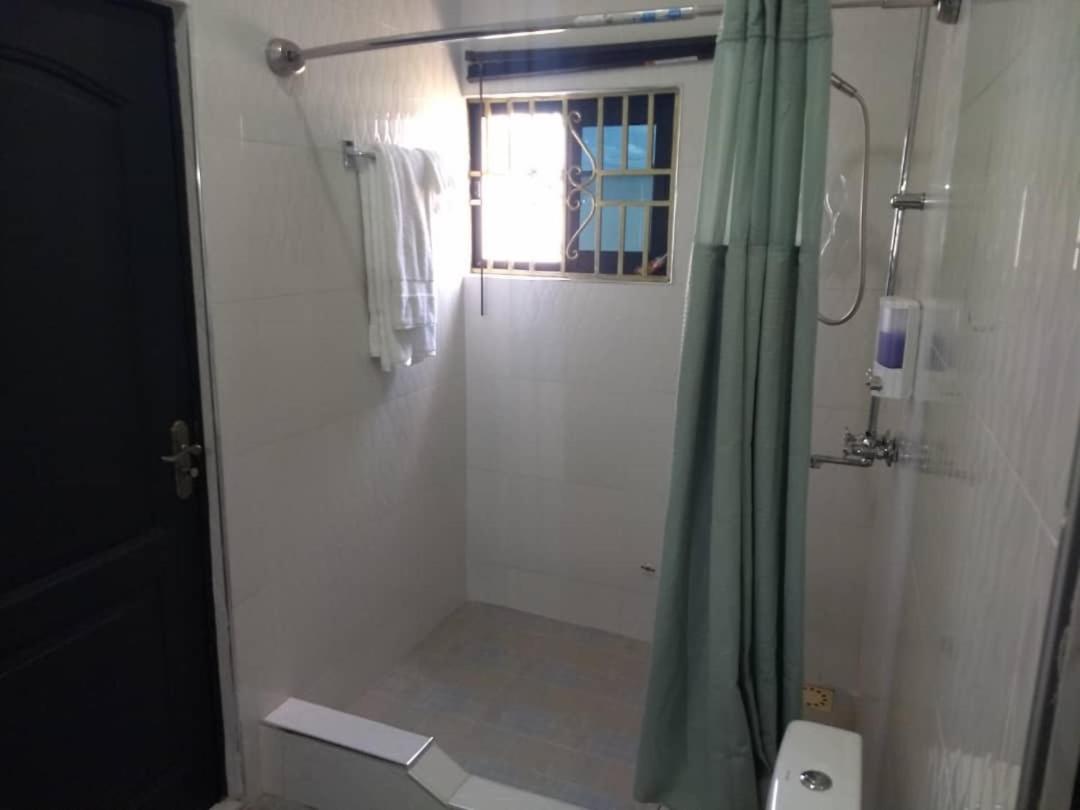 The Winford Boutique Hotel Achimota Taifa Exterior foto